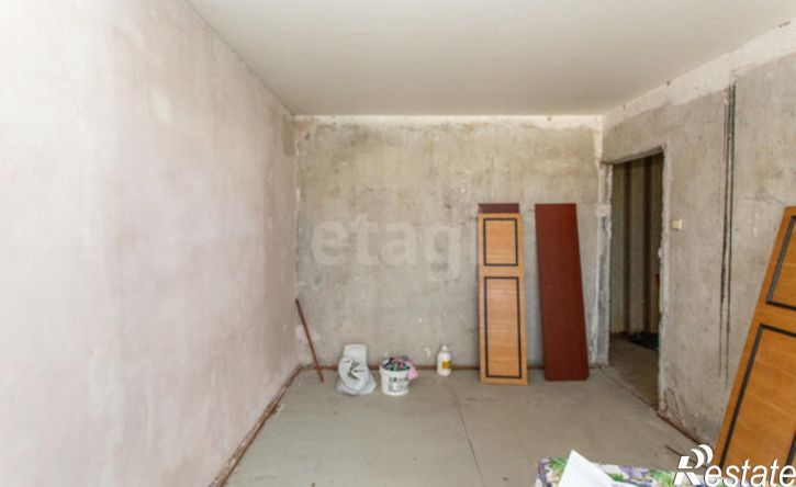 3-комн квартира 10-й микрорайон, 10