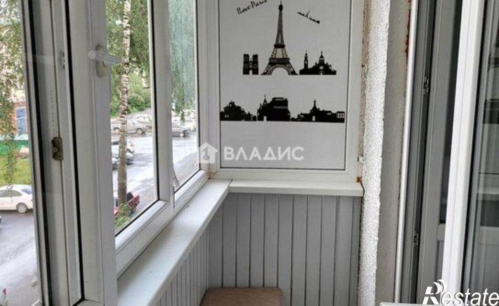 2-комн квартира 4-й микрорайон, 2