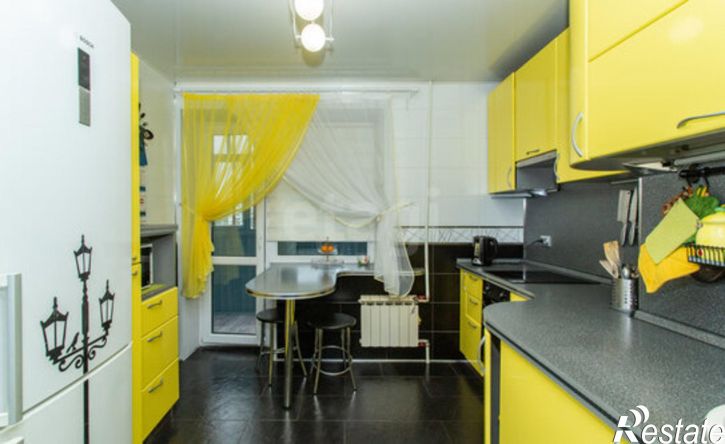 3-комн квартира 10-й микрорайон, 34