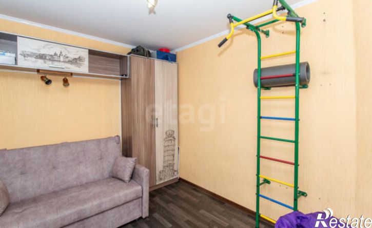 3-комн квартира 10-й микрорайон, 34