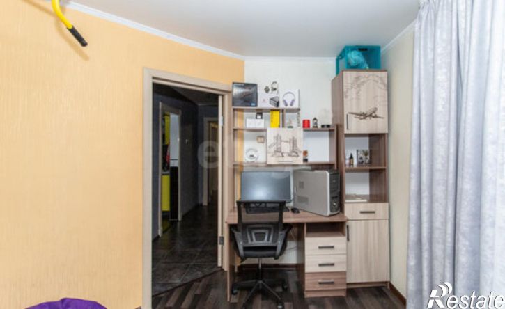 3-комн квартира 10-й микрорайон, 34