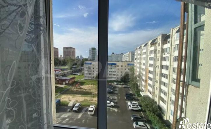 3-комн квартира 10-й микрорайон, 34