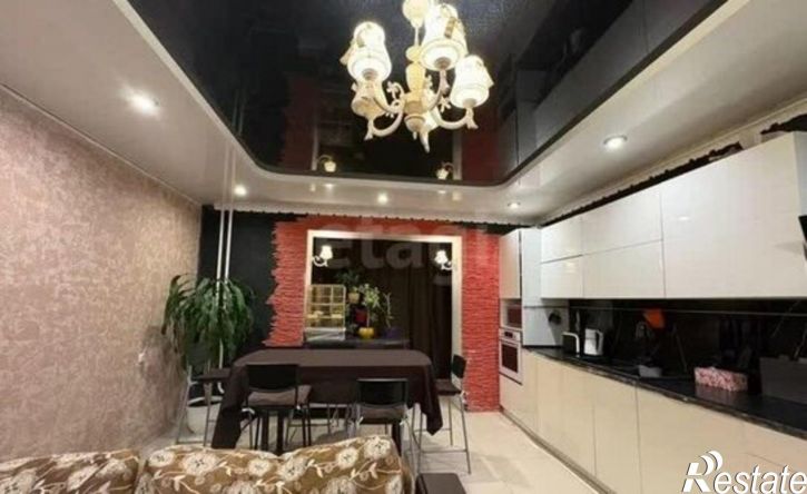 3-комн квартира 10-й микрорайон, 74