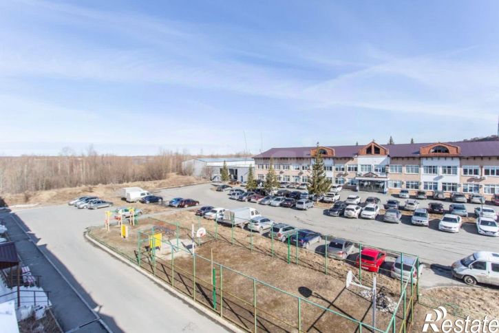 3-комн квартира Базарная пл, 22,  д. 22