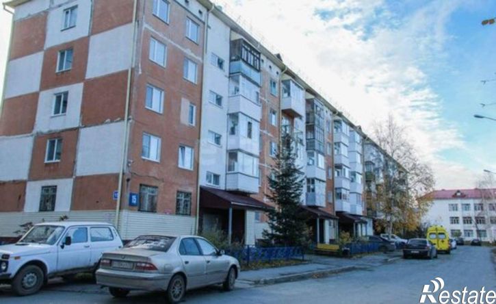 2-комн квартира 6-й микрорайон, 15