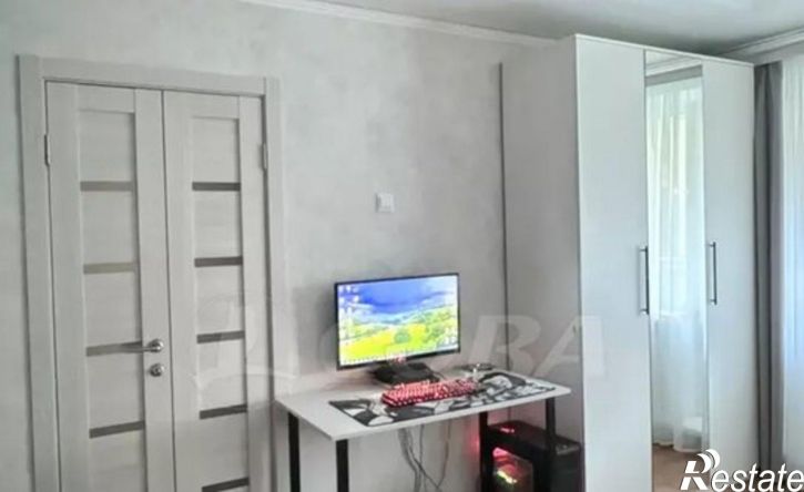 2-комн квартира 6-й микрорайон, 17