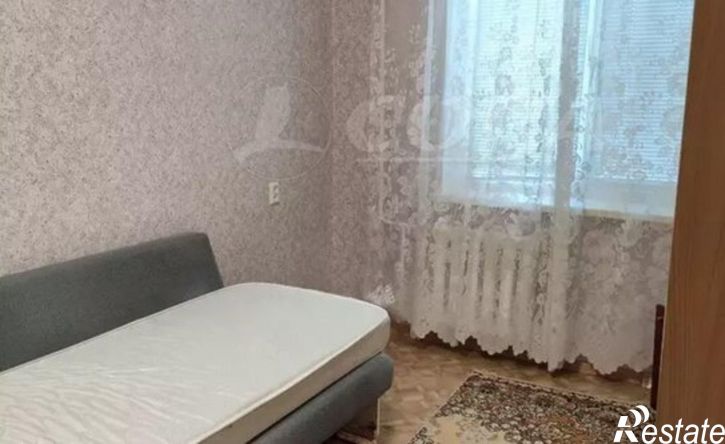 4-комн квартира 8-й микрорайон, 41