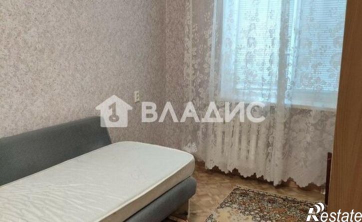 4-комн квартира 8-й микрорайон, 41