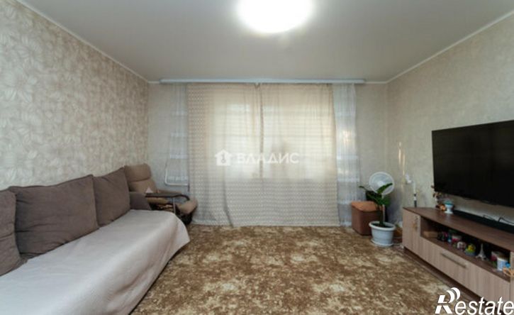 4-комн квартира микрорайон 7А, 32А