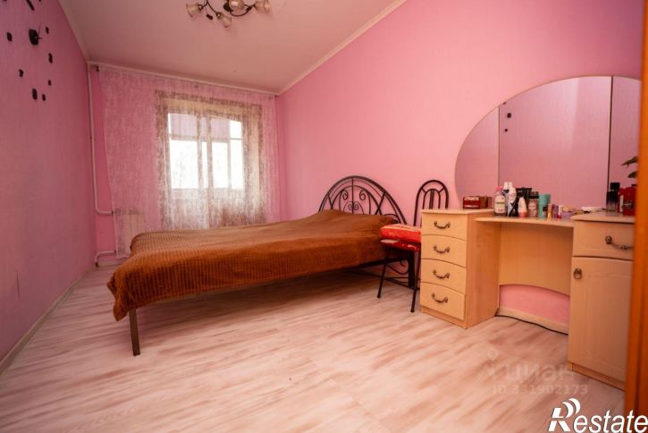 3-комн квартира 8-й микрорайон, 28
