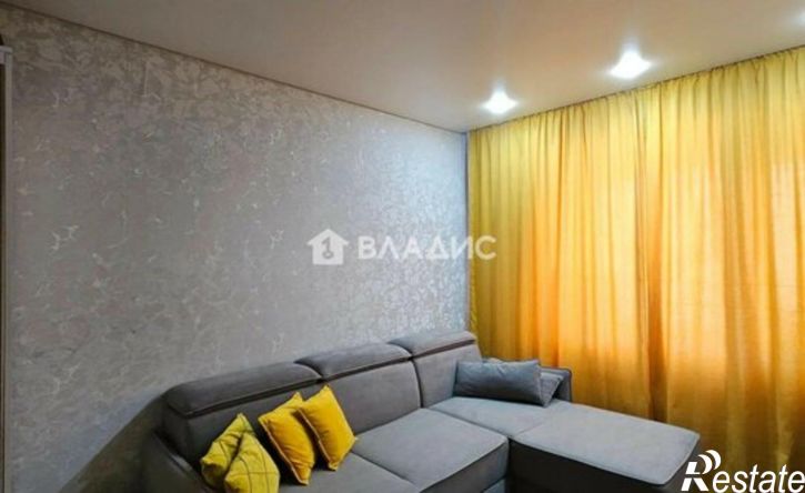 3-комн квартира 15-й микрорайон, 10