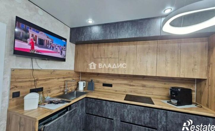 3-комн квартира 15-й микрорайон, 10
