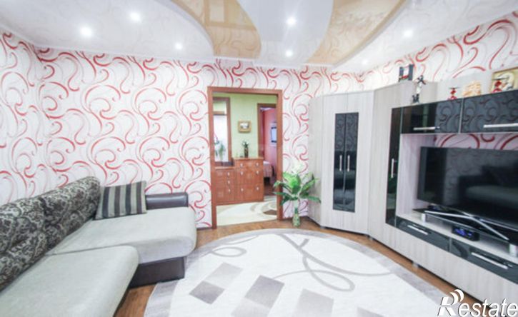 3-комн квартира 9-й микрорайон, 21