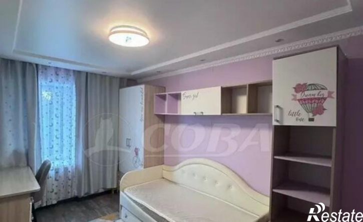 3-комн квартира 8-й микрорайон, 28