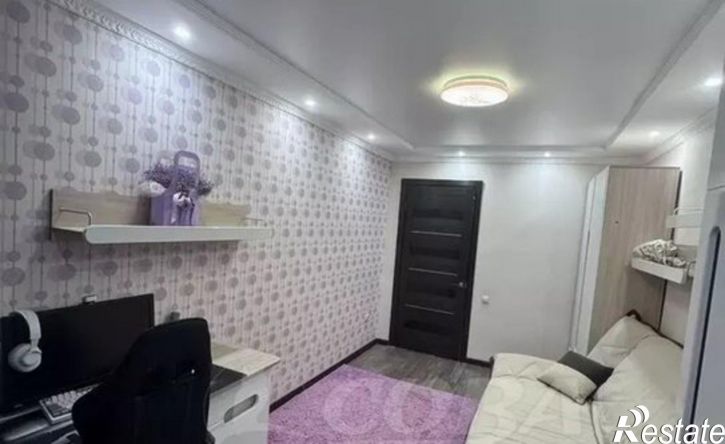 3-комн квартира 8-й микрорайон, 28