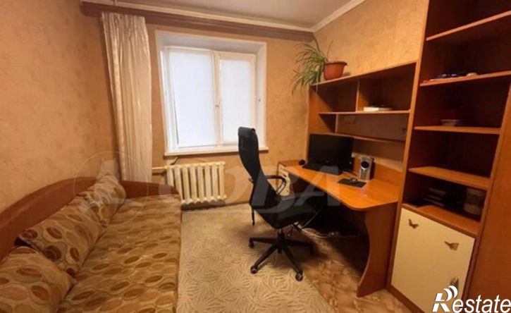 4-комн квартира 9-й микрорайон, 15А