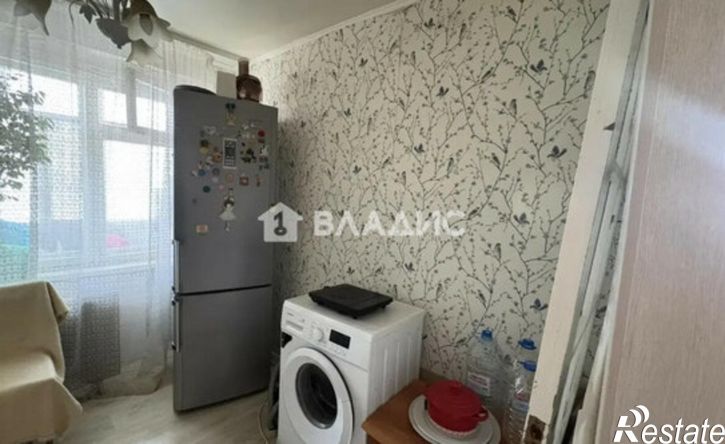 1-комн квартира 8-й микрорайон, 14