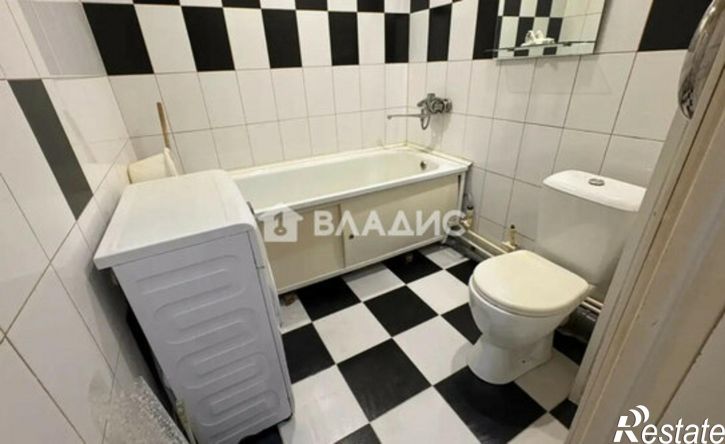 1-комн квартира 8-й микрорайон, 14