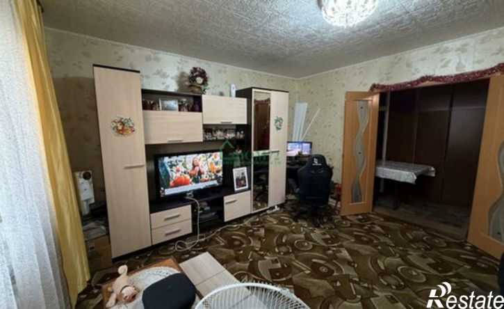 4-комн квартира микрорайон Иртышский, 17