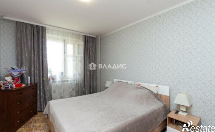 3-комн квартира 7-й микрорайон, 47