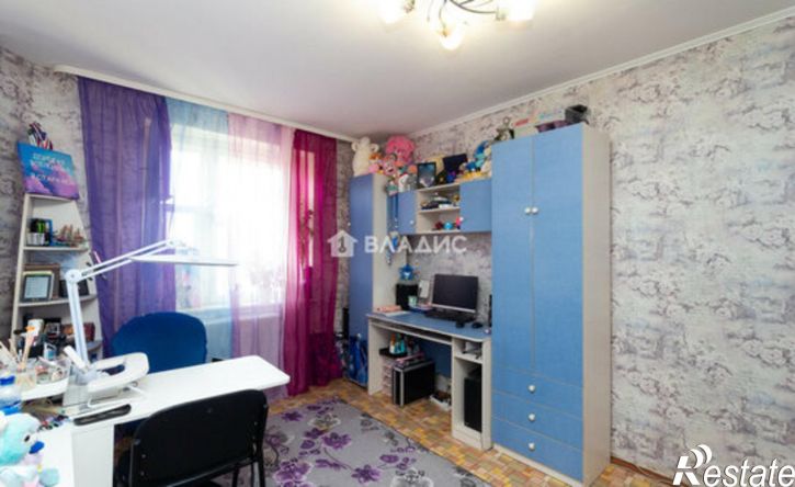 3-комн квартира 7-й микрорайон, 47