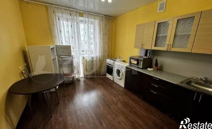 3-комн квартира 10-й микрорайон, 71А