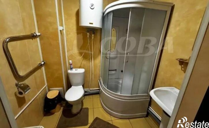 3-комн квартира 10-й микрорайон, 71А