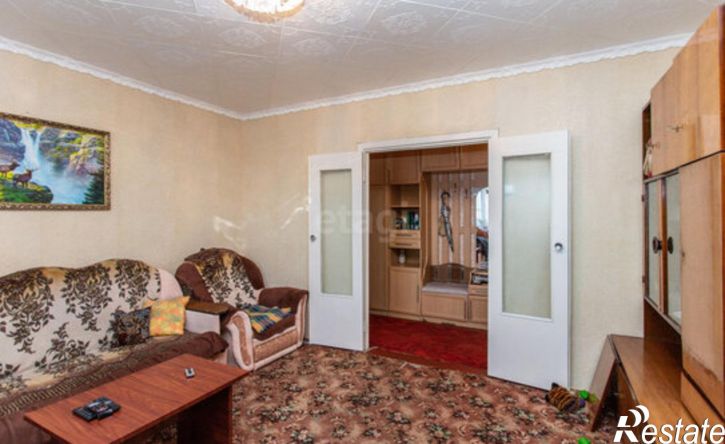4-комн квартира 10-й микрорайон, 47