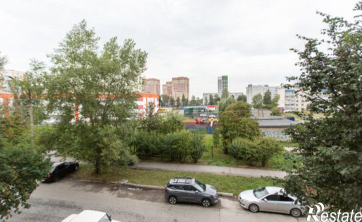2-комн квартира 10-й микрорайон, 1