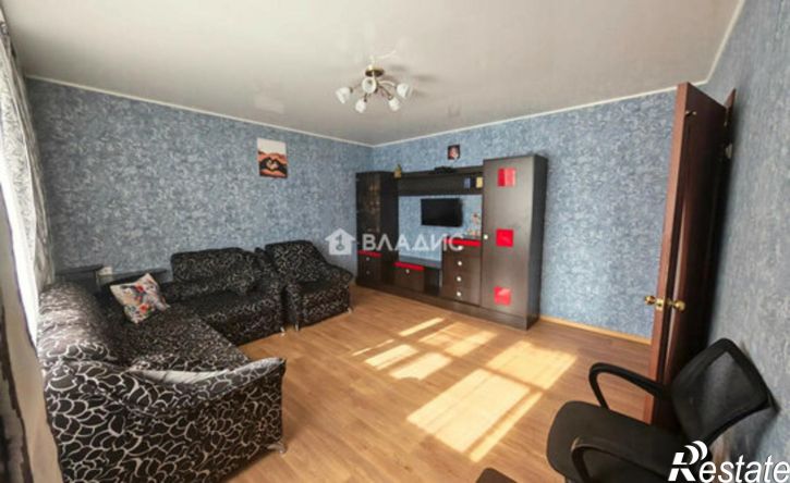 2-комн квартира 10-й микрорайон, 44