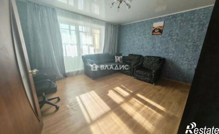 2-комн квартира 10-й микрорайон, 44