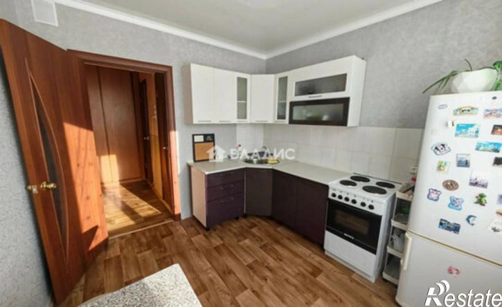 2-комн квартира 10-й микрорайон, 44