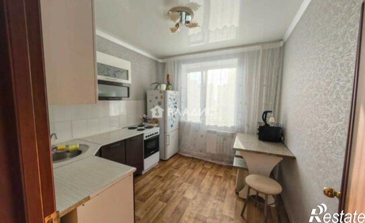 2-комн квартира 10-й микрорайон, 44