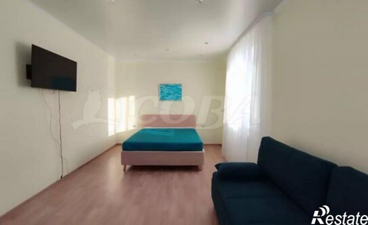3-комн квартира микрорайон Менделеево, 8