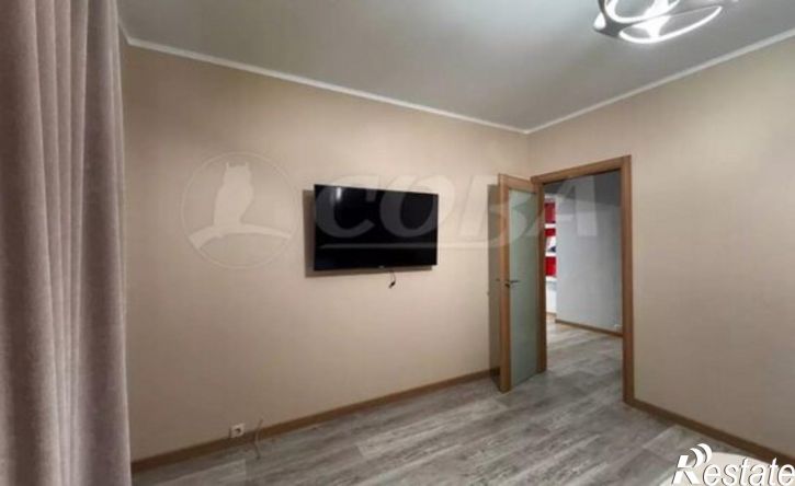 3-комн квартира 10-й микрорайон, 73Б