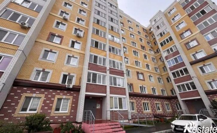 3-комн квартира 10-й микрорайон, 73Б