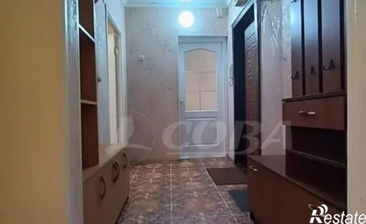 2-комн квартира 8-й микрорайон, 39