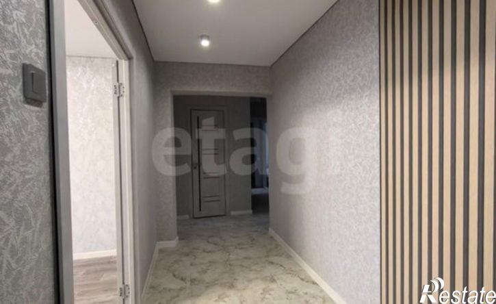 4-комн квартира 10-й микрорайон, 71