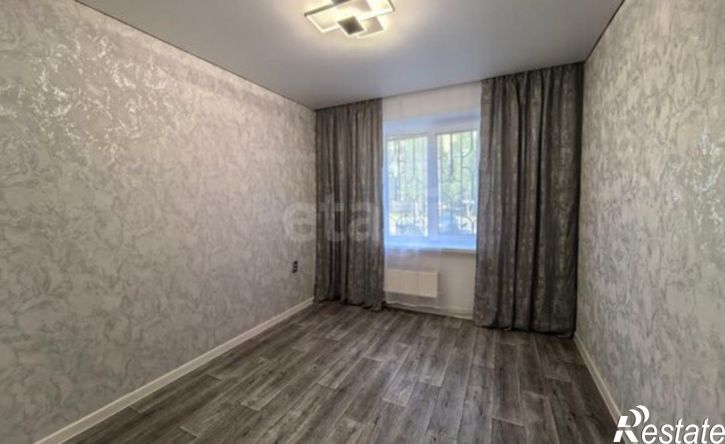 4-комн квартира 10-й микрорайон, 71