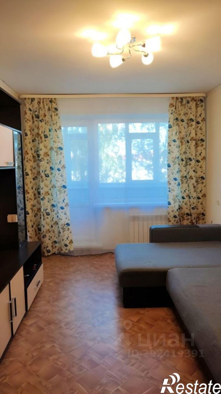 3-комн квартира 6-й микрорайон, 17А