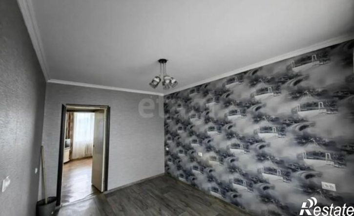 4-комн квартира микрорайон 7А, 16В