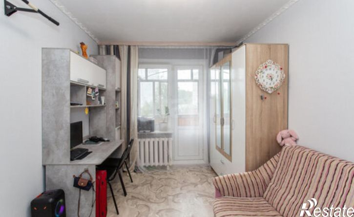 3-комн квартира 10-й микрорайон, 6