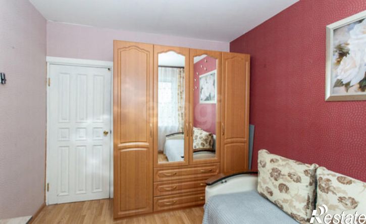 3-комн квартира 10-й микрорайон, 6
