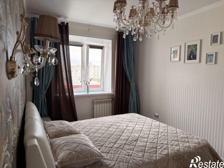 3-комн квартира 10-й микрорайон, 73Б