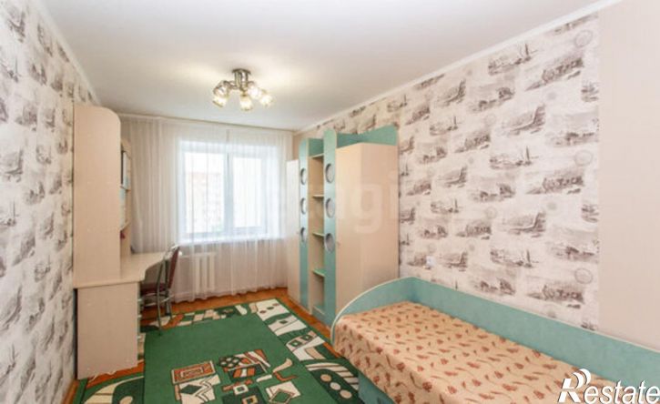 3-комн квартира 4-й микрорайон, 15
