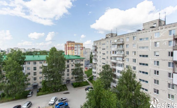 3-комн квартира 4-й микрорайон, 15