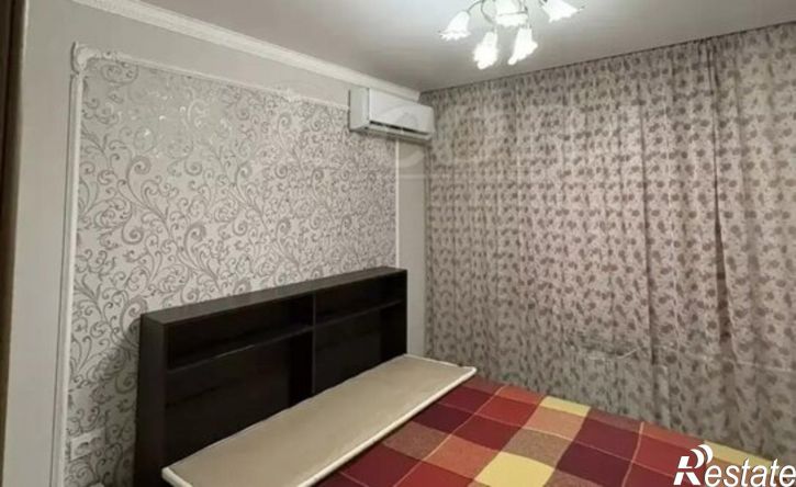 4-комн квартира 10-й микрорайон, 3А