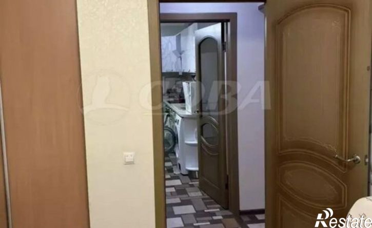 4-комн квартира 10-й микрорайон, 3А