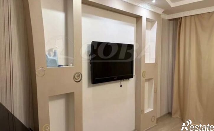 4-комн квартира 10-й микрорайон, 3А