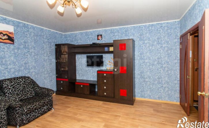 2-комн квартира 10-й микрорайон, 44